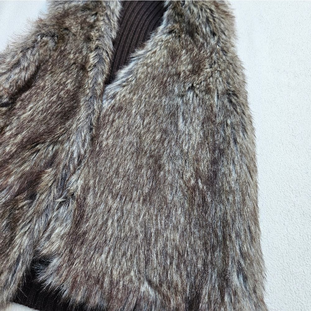 Madison Brown Faux Fur Sweater Vest - Picture 10 of 10